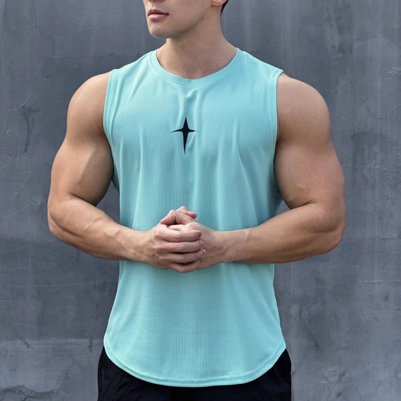 سترة صيفية بدون أكمام للرياضات - مراجعة Undershirt Crew Neck وسعره