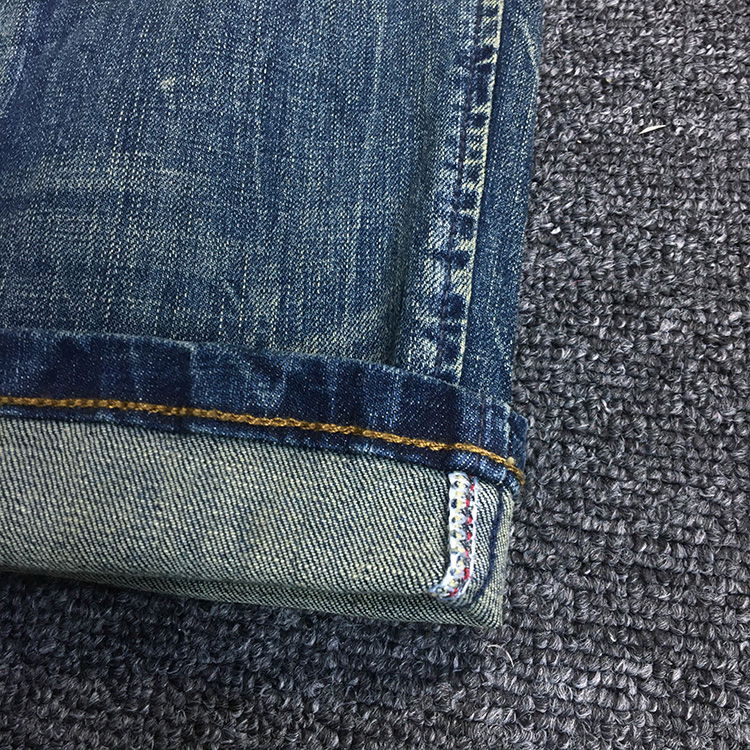 جينز جينز رجالي مطاطي صغير ، ب - مراجعة Levis Jeans 501 وسعره